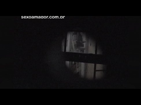 ❤️ Блонді таємно знімає на відео сусідський вуайерист, прихований за порожнистими цеглами ️ Порно-відео у нас uk.image-kassir.ru